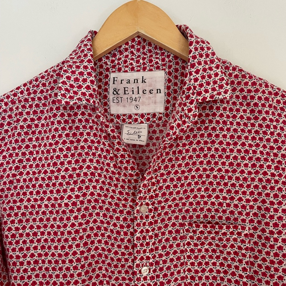 Frank & Eileen Eileen Red Floral Button-Up Shirt Relaxed Italian Cotton Blouse - Picture 3 of 6